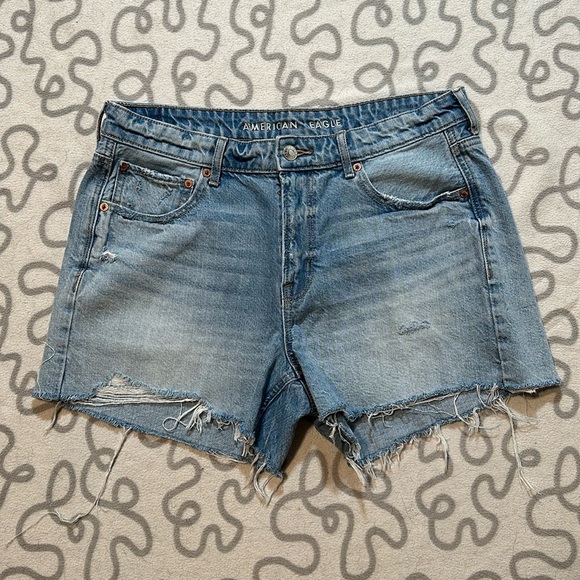 American Eagle Outfitters Pants - American Eagle Tomgirl Short